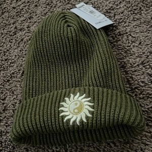 O’Niell olive green men’s/ unisex beanie yin Yang sun